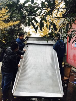 TPBS Sieve Bend Screen Filter Perfect Choice For Garment Shops Water Treatment